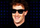 Here’s What Mark Zuckerberg Is Offering Top AI Talent