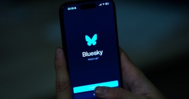 Bluesky adds private bookmarks | TechCrunch