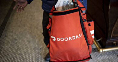 DoorDash driver faces felony charges after allegedly spraying customers’ food