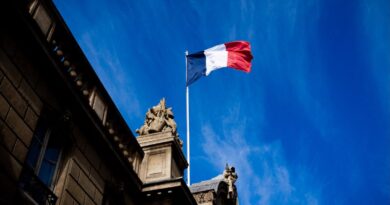 France to ditch Windows for Linux to reduce reliance on US tech