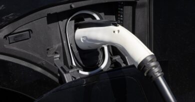 Global EV market goes K-shaped as the U.S. gets left behind