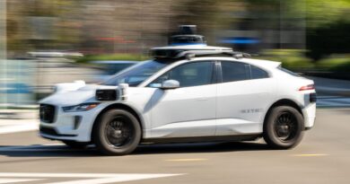 Waymo Is Trying to Crack Down on Solo Kids in Driverless Cars