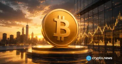 Bitcoin price rebounds toward $62K after $459M ETF exodus, but bears still hold the edge
