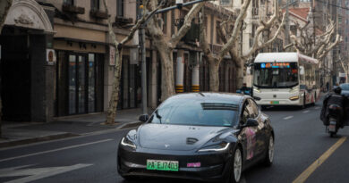 Tesla pushes back on Autopilot narrative after fatal Texas crash