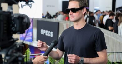 After unveiling ridiculously expensive AR glasses, Snap’s stock takes a dive