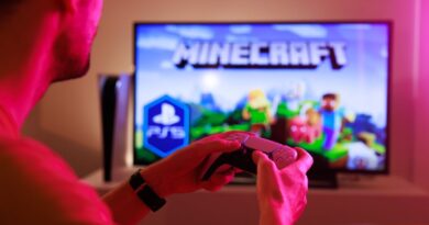 Teens are using $5 WeedHack malware to target Minecraft players