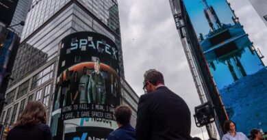 As SpaceX IPO blasts off, Elon Musk becomes a trillionaire