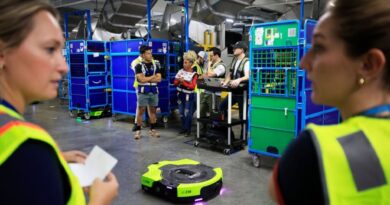 Amazon’s ‘Proteus’ Robot Heads to Europe in $11B Automation Push