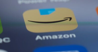 Jeff Bezos Says Custom Chips Could Become Amazon’s Next Major Business