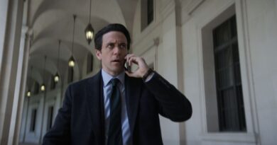 ‘Silo’ Season 3, episode 3: Who is the gray-haired man?