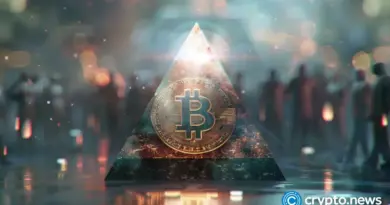 Crypto Ponzi suspect faces 25 charges after deportation