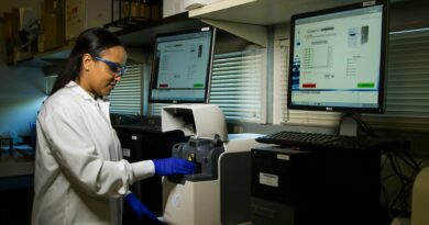 UK Considers Tighter DNA Screening Rules Over AI Bioweapon Risks