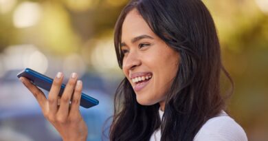 Samsung Galaxy Z Flip8 vs Motorola Razr Ultra: Which Is Right for You?