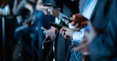 The Physical Cost of Spending Hours on Your Smartphone