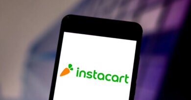 Instacart reportedly discussed selling itself with DoorDash and Uber